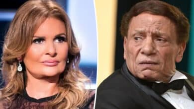 النجمة يسرا تفاجئ الزعيم عادل إمام في يوم ميلاده YOSRA ET ADEL IMEM